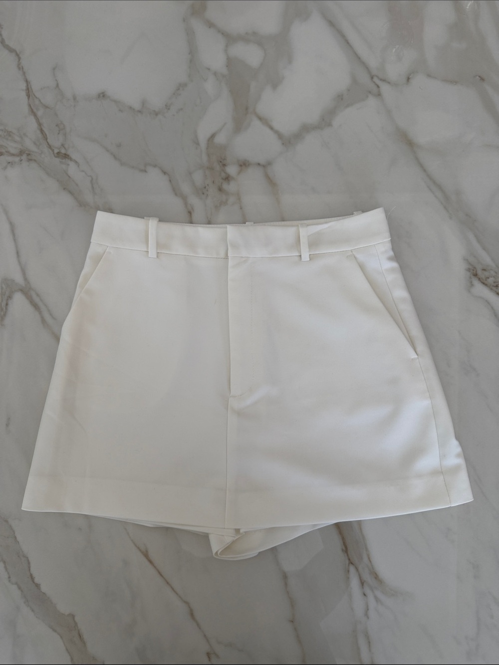 Zara Women’s White Tailored Skort